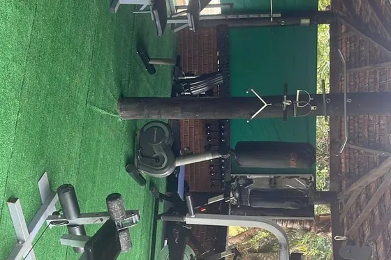 Clínica de reabilitação em Bambuí - MG Academia com equipamentos de exercícios