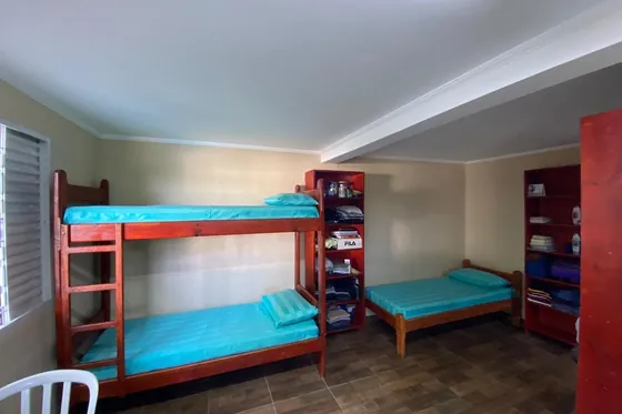 Clínica de reabilitação em Carmo da Mata - MG Quarto com beliches e cama individual