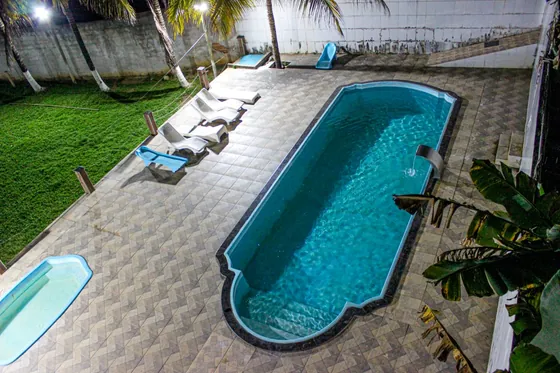 Clínica de reabilitação em Ibirité - MG Piscina e área ao ar livre