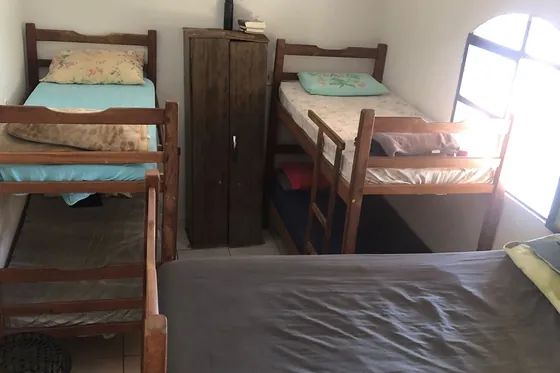 Clínica de reabilitação em Itabirito - MG Camas em dormitório compartilhado