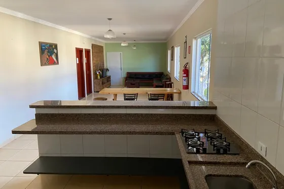 Cozinha e área de refeição